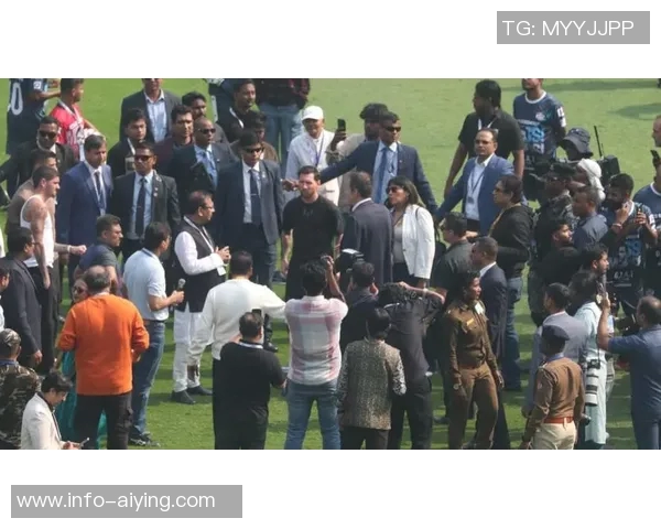 梅西印度行首日遭人群围堵受伤主动请求离场引发关注 梅西印度行首日遭人群围堵受伤主动请求离场引发关注