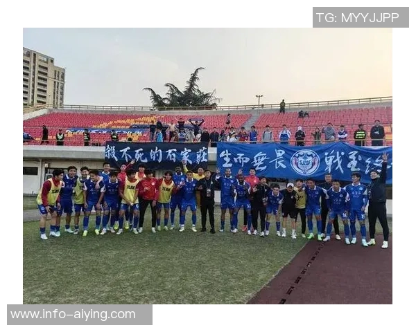 前申花球员徐友刚即将加盟石家庄功夫开启新征程 前申花球员徐友刚即将加盟石家庄功夫开启新征程